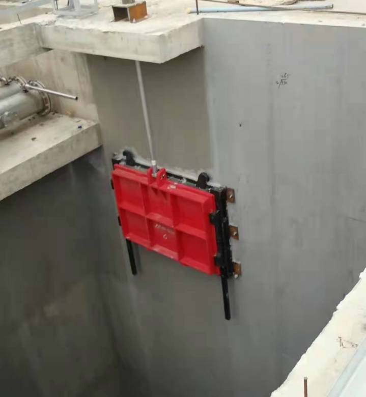 ���̰���